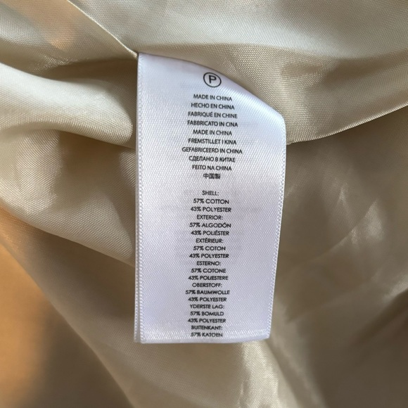 ☔️SALE☔️Michael Kors tan hooded rain coat - Picture 9 of 14